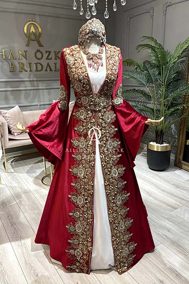 Nur Banu Kırmızı Bindallı Modeli
