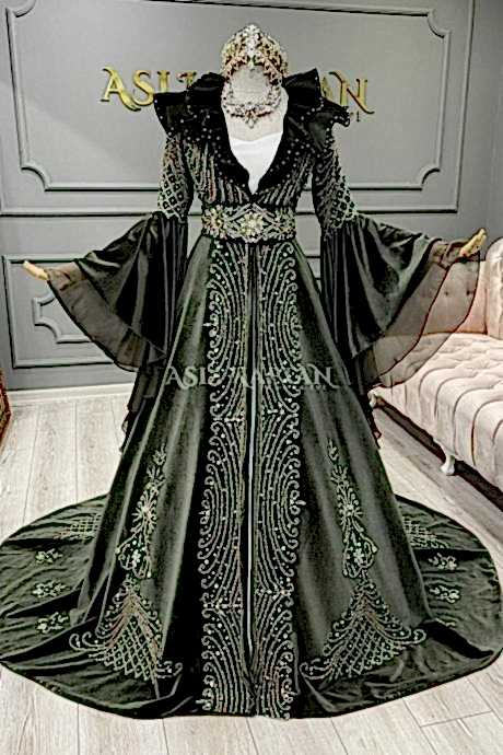 Esmira Bindallı Modeli